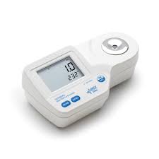 Hanna Digital Refractometer | Brewing | HI96841